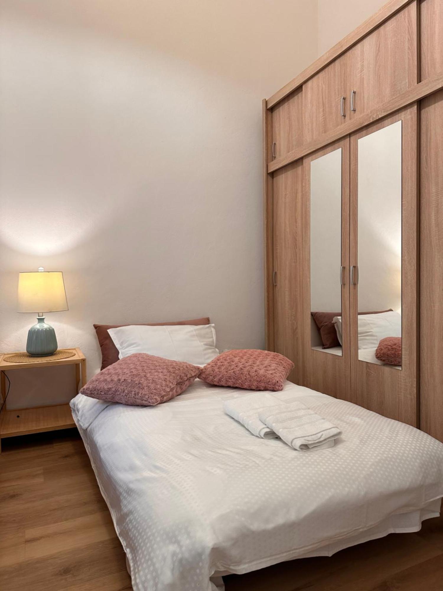 Apartament Stare Miasto Krakkó Kültér fotó